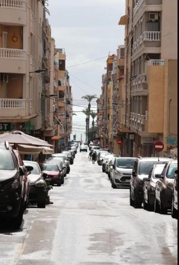 Apartamento Los Gases Torrevieja Buitenkant foto